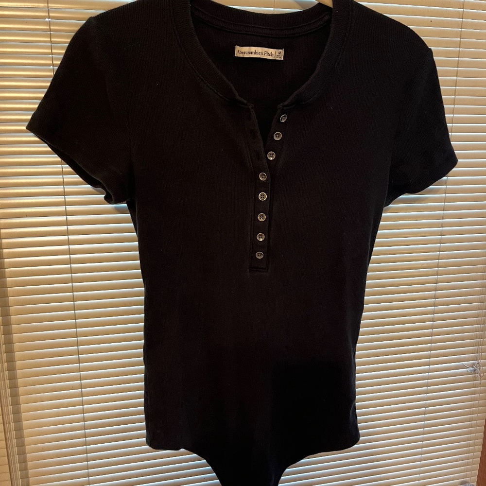 Abercrombie & Fitch Ribbed Button Down Bodysuit